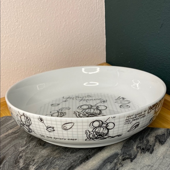 Disney Sketchbook Minnie Mouse Pasta Bowl - Picture 2 of 6